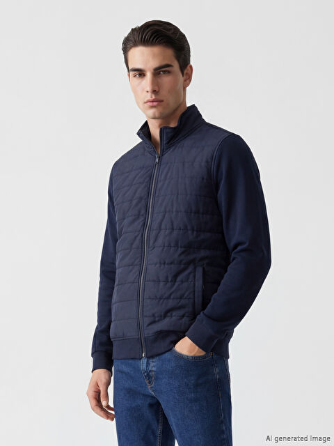 LCWAIKIKI Classic Dik Yaka Erkek Fermuarlı Sweatshirt