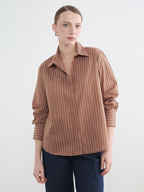 LCWAIKIKI Classic Çizgili Kadın Gömlek
