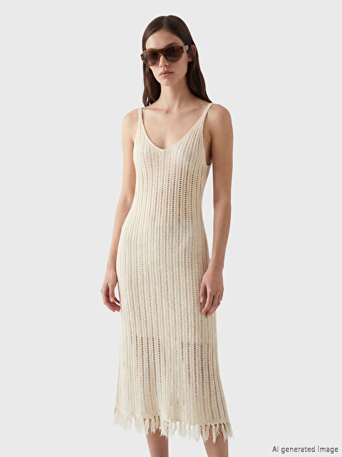 LCW DREAM V Yaka Ajurlu Saçaklı Plaj Elbisesi