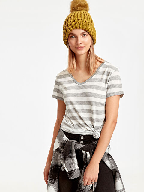 LCW Vision V-Neck Striped Short Sleeve Women's T-Shirt - 9S4684Z8-LFY