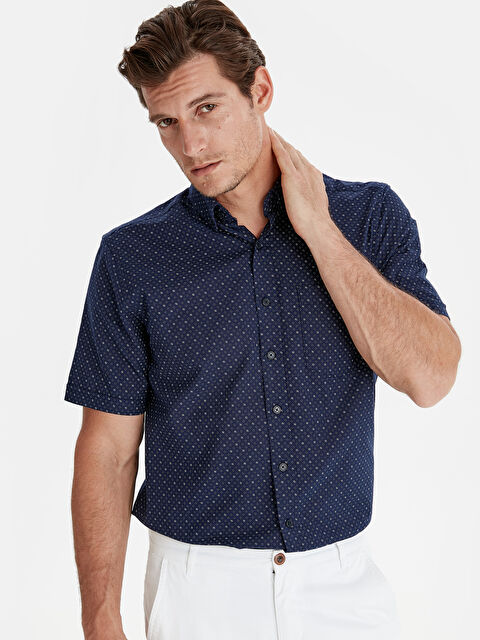 LCWAIKIKI Classic Poplin Men's Shirt - 9W0434Z8-LSJ