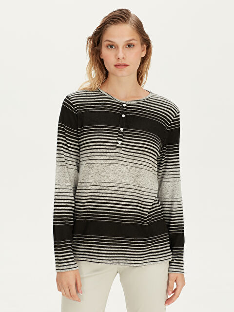 LCWAIKIKI Classic Flexible Striped Short Sleeve Shirts Women's Viscose - 9WH055Z8-LEG