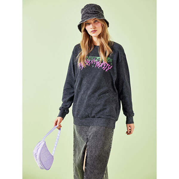 Bisiklet Yaka Rick and Morty Baskılı Uzun Kollu Oversize Kadın Sweatshirt