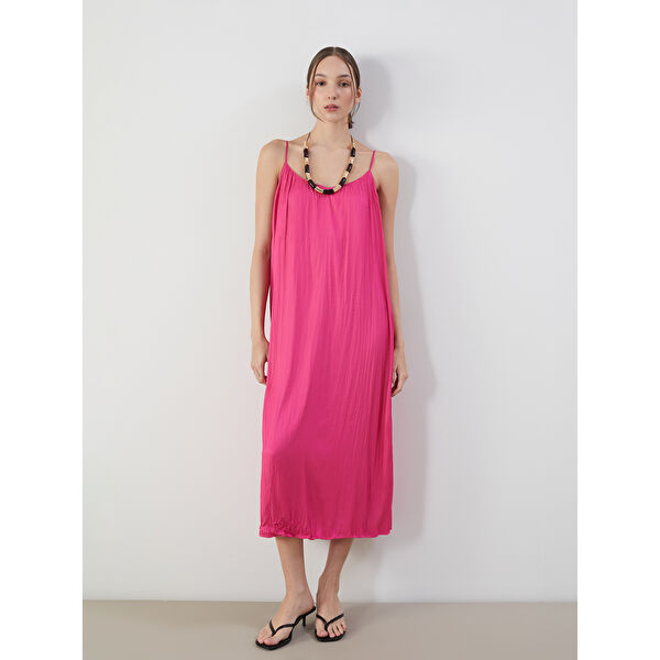 V Yaka Düz İp Askılı Saten Elbise