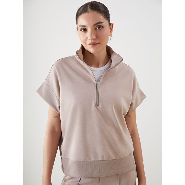 Dik Yaka Oversize Kadın Tişört