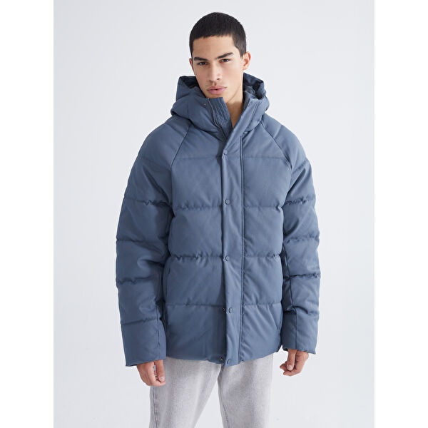 Rahat Kalıp Kapüşonlu Erkek Şişme Mont