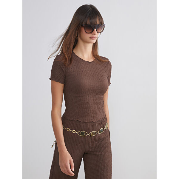 Bisiklet Yaka Dokulu Kadın Tişört