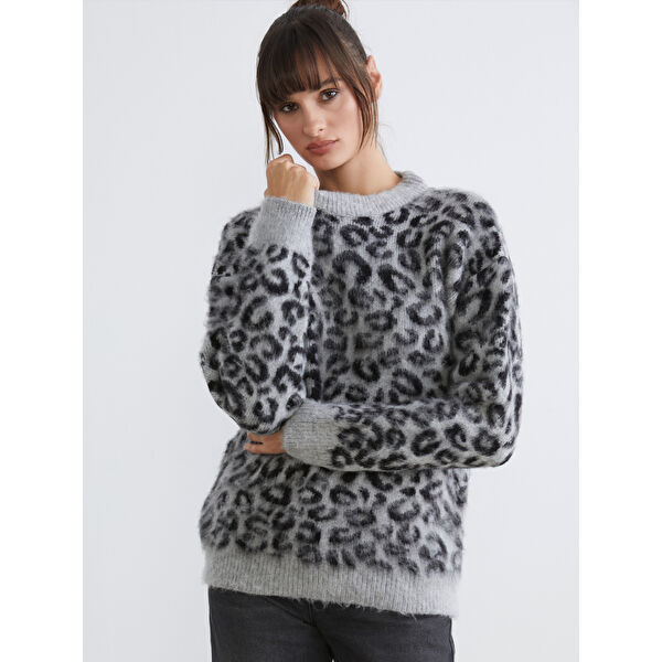 Bisiklet Yaka Leopar Desenli Kadın Triko Kazak