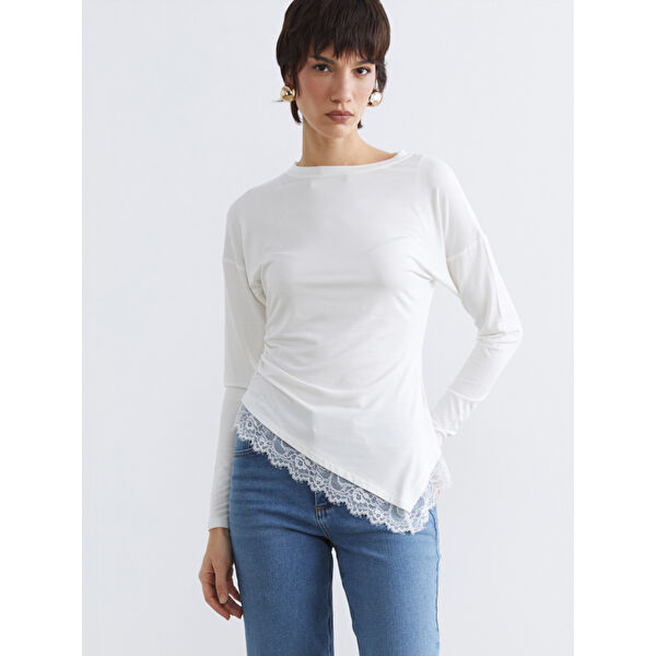 Bisiklet Yaka Dantel Detaylı Büzgülü Bluz