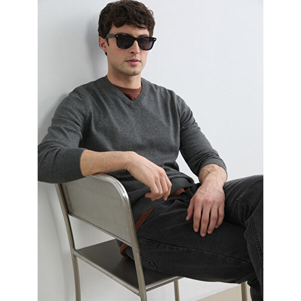 V Yaka Erkek Triko Kazak