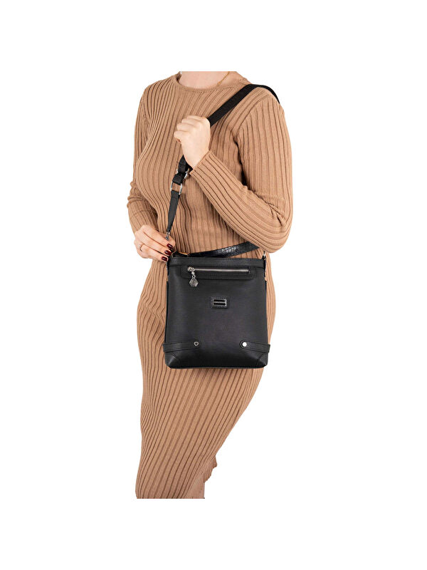 Silver Polo Kadın Çapraz Çanta 1120-44135 SILVER POLO ÇAPRAZ BAYAN ÇANTASI M86 SİYAH-MAT SİYAH