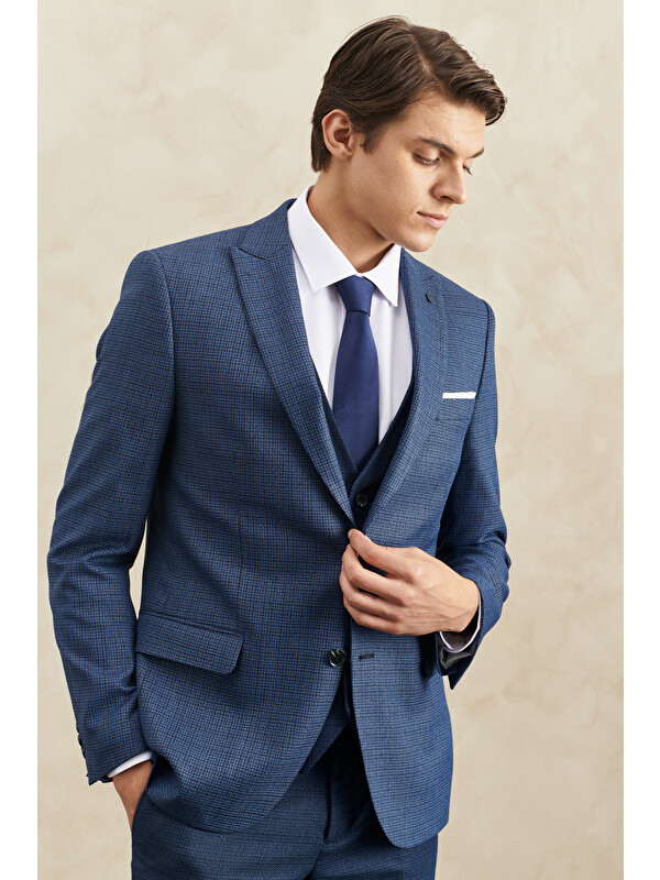 Altınyıldız Classics Erkek Lacivert Slim Fit Dar Kesim Kırlangıç Yaka Armürlü Yelekli Klasik Takım Elbise