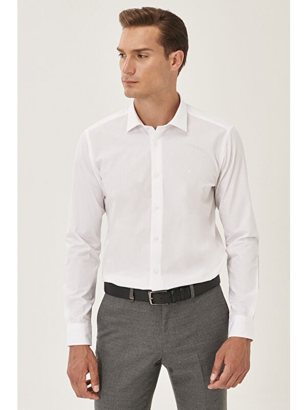 Altınyıldız Classics Erkek Beyaz Kolay Ütülenebilir Non-Iron Pamuklu Slim Fit Dar Kesim Klasik Yaka Gömlek