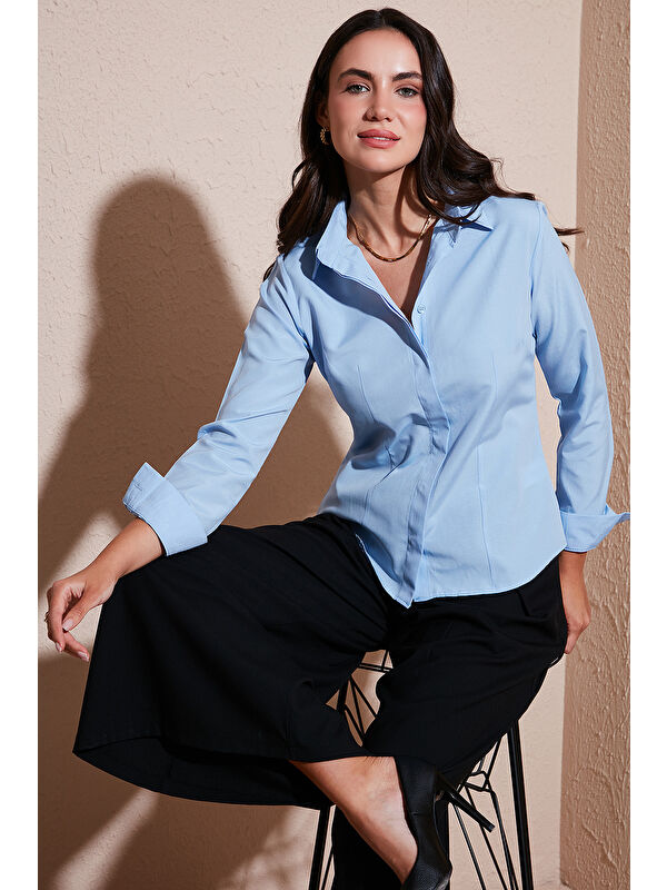 Lela Pamuklu Slim Fit Klasik Yaka Çizgili Kadın Gömlek 6777423