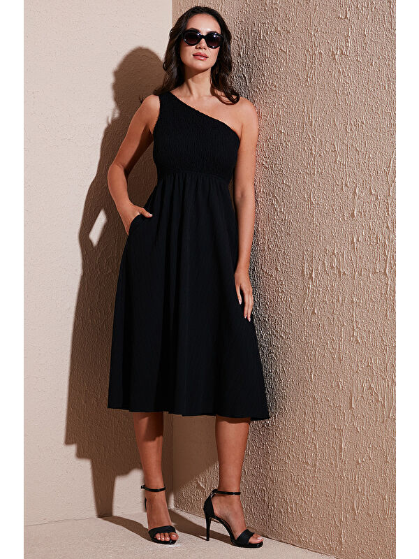 Lela Regular Fit Tek Omuz Belden Açılan Gipeli Midi Boy Kadın Elbise 67810248