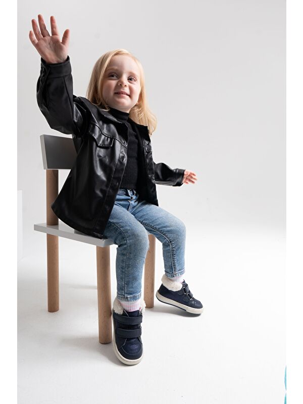 Kız Çocuk Lacivert Hakiki Deri Suya Dayanıklı Anatomik Günlük Bot - Görsel 3