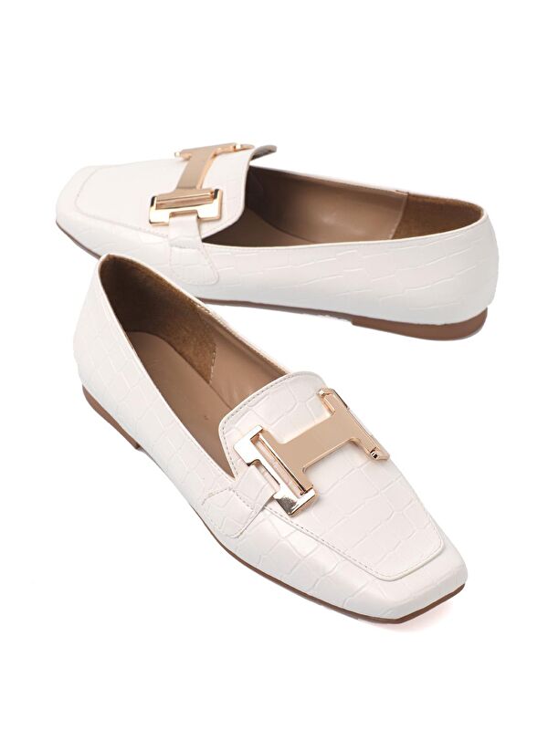 Küt Burunlu Metal Toka Aksesuarlı Kadın Loafer - Görsel 4