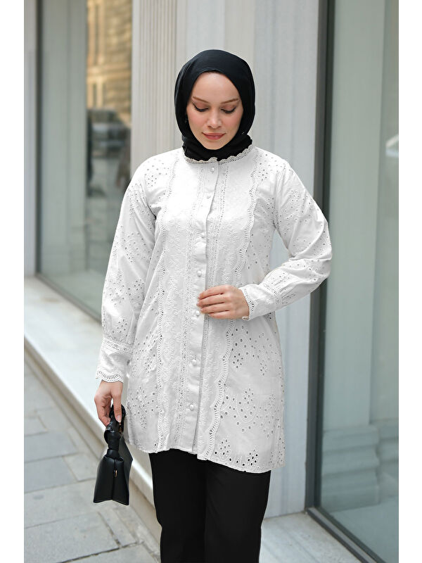 Locco Moda Kadın Önü Güpür Detaylı Oversize Gömlek Beyaz