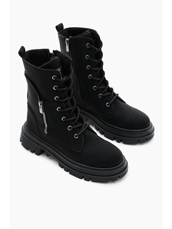 Kadın Siyah Mat Termo Taban Yanı Fermuar Desenli Bağcıklı ve Fermuarlı Bot - Görsel 3