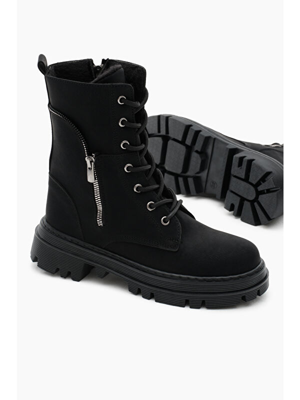 Kadın Siyah Mat Termo Taban Yanı Fermuar Desenli Bağcıklı ve Fermuarlı Bot - Görsel 5