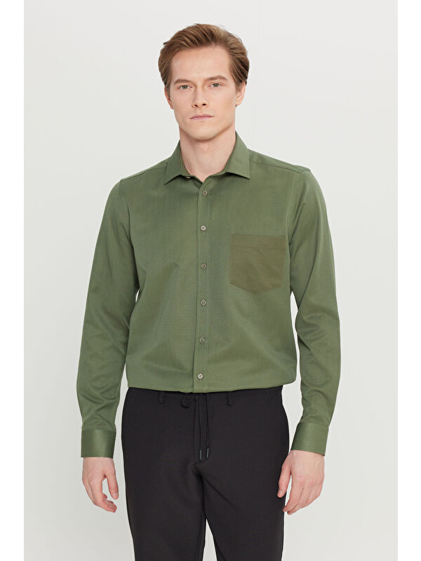 AC&Co / Altınyıldız Classics Erkek Haki Pamuklu Tailored Slim Fit Dar Kesim Klasik Yaka Armürlü Cepli Gömlek