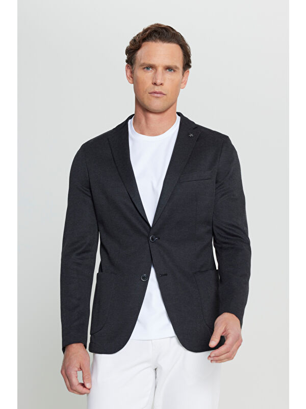 Altınyıldız Classics Erkek Siyah 360 Her Yöne Esneyen Slim Fit Dar Kesim Mono Yaka Armürlü Blazer Ceket