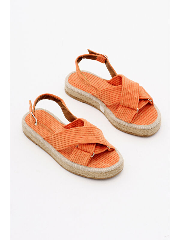 Kadın Oranj Çapraz Bantlı Bilekten Bağlamalı Hasır Triko Sandalet - Görsel 3