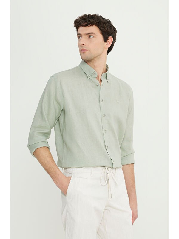 Altınyıldız Classics Erkek Haki %100 Keten Comfort Fit Rahat Kesim Düğmeli Yaka Gömlek