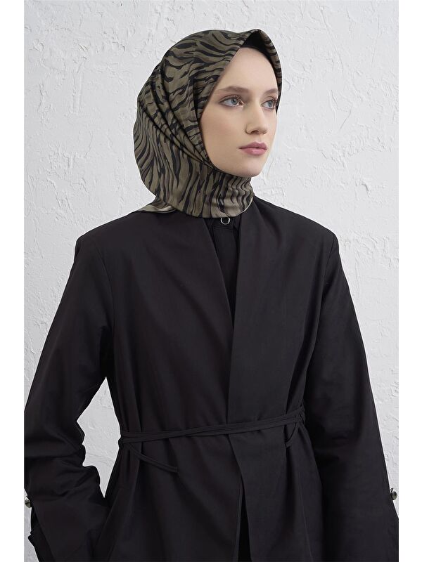 ARMİNE Klasik Desenli Saf İpek Twill Eşarp 9435D 40