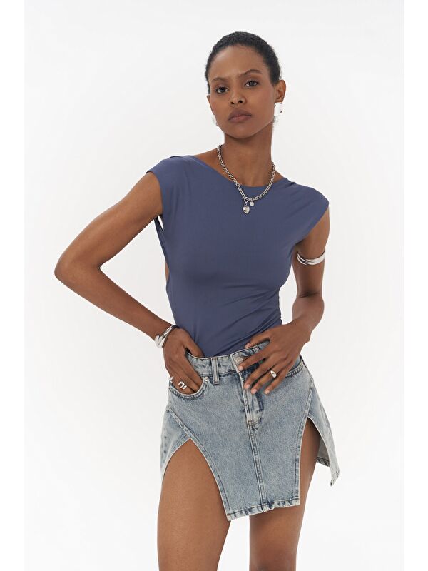 Mai Collection Nives Sırt Dekolteli İndigo Crop