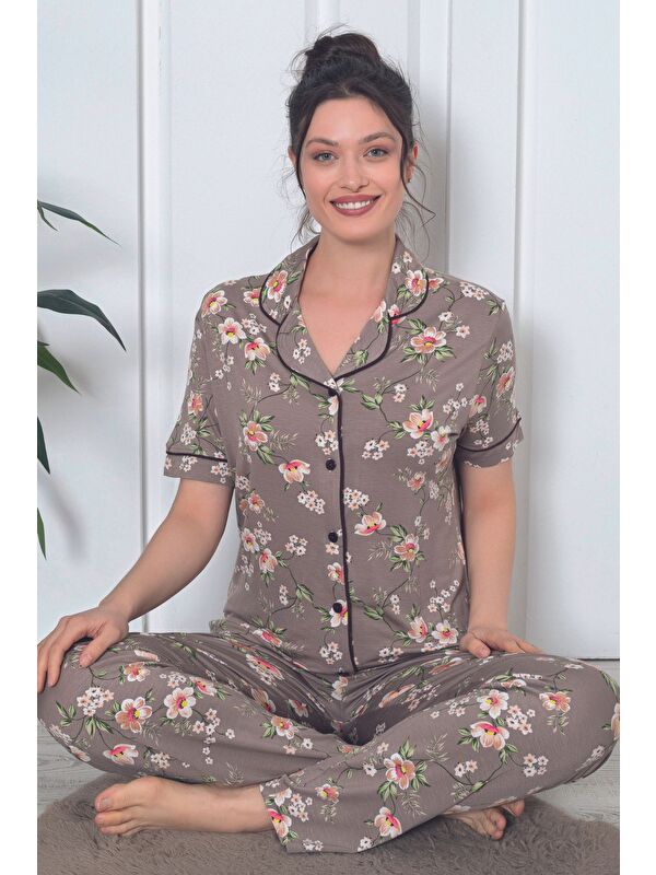 Intensive Kadın çiçek desenli düğmeli kısa kol örme pijama takımı