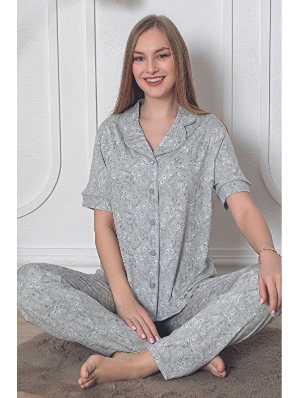 Intensive Kadın çiçek desenli düğmeli kısa kol örme pijama takımı