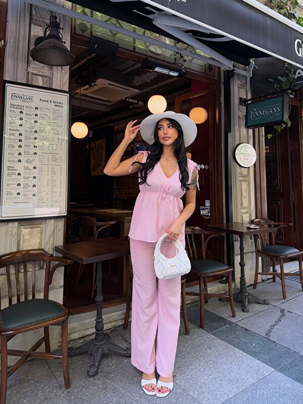 carla10 V Yaka Kolsuz Bluz ve Pantolon Takım Pembe