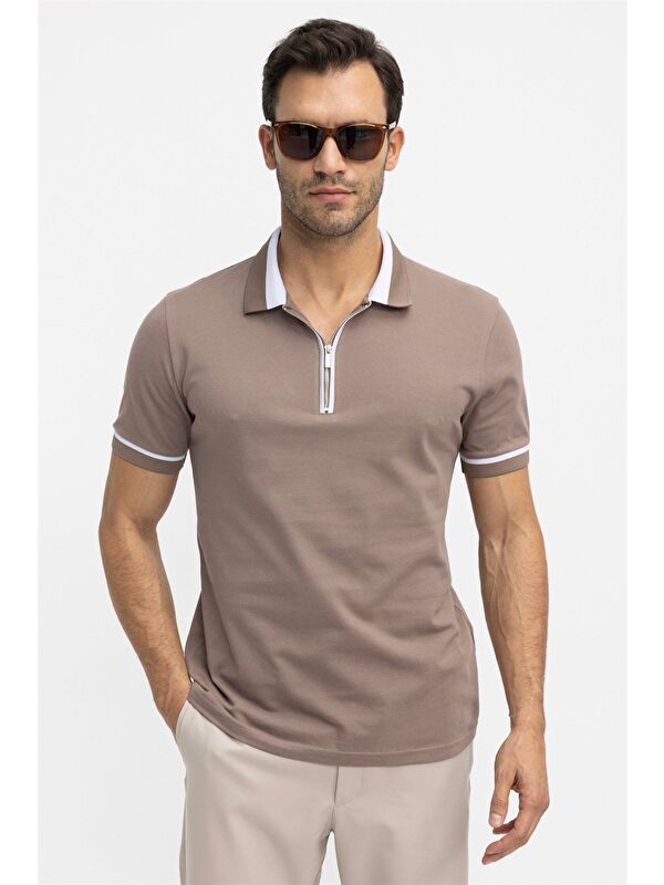 TUDORS Erkek Slim Fit Dar Kesim %100 Pamuk Düz Pike Fermuarlı Kahverengi Polo Yaka Tişört