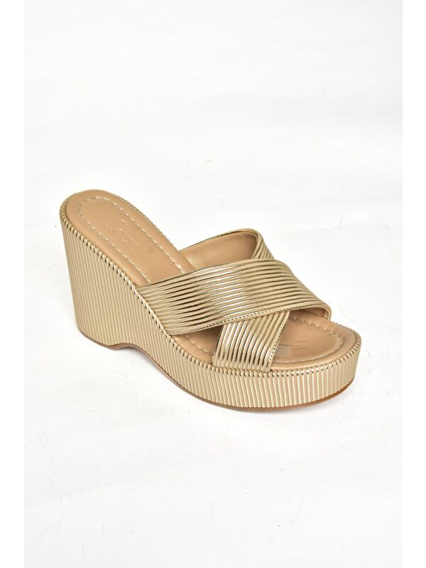 S2501014 Altın Kadın Terlik - Görsel 3