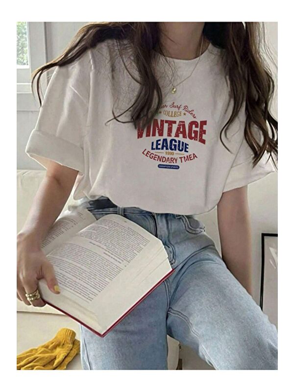 Trendseninle Kadın Beyaz Vintage Leage 1990 Baskı Oversize Tişört