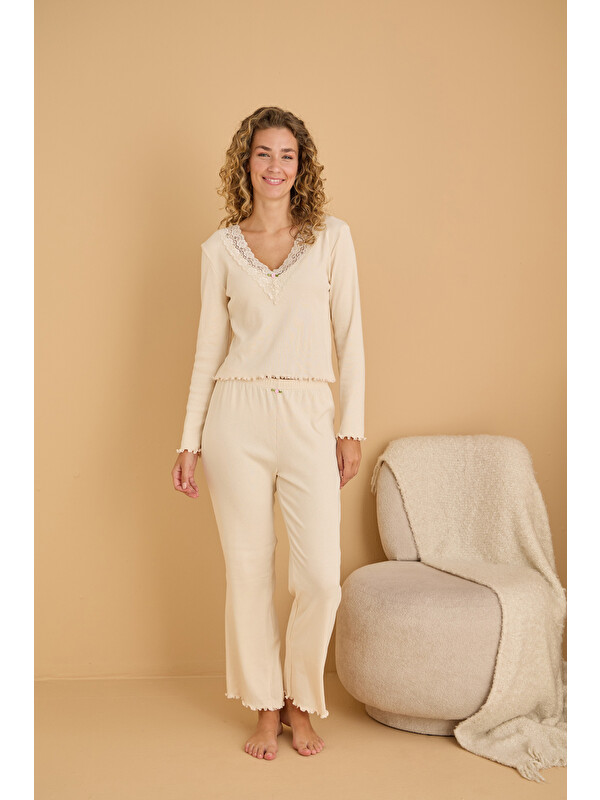 Siyah İnci ekru Pamuklu Dantelli Fitilli Örme Pijama Takım25226005