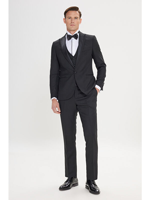 Altınyıldız Classics Erkek Siyah Slim Fit Dar Kesim Kırlangıç Yaka Desenli Yelekli Smokin Takım