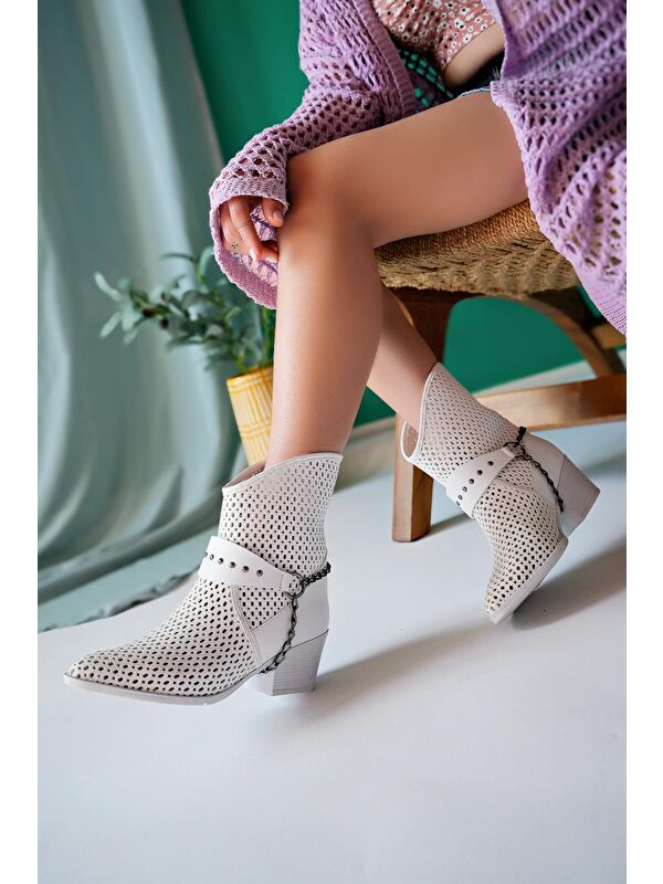 BURNİNG Kadın Lazer Kesim Zincir Detaylı Delikli Kovboy Yazlık Topuklu Festival Bot - Görsel 3