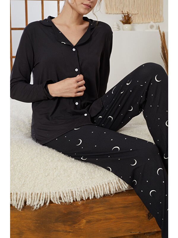 Siyah İnci Siyah Yıldız Desenli Gömlek Yaka Düğmeli Milan Örme Pijama Takım25224011
