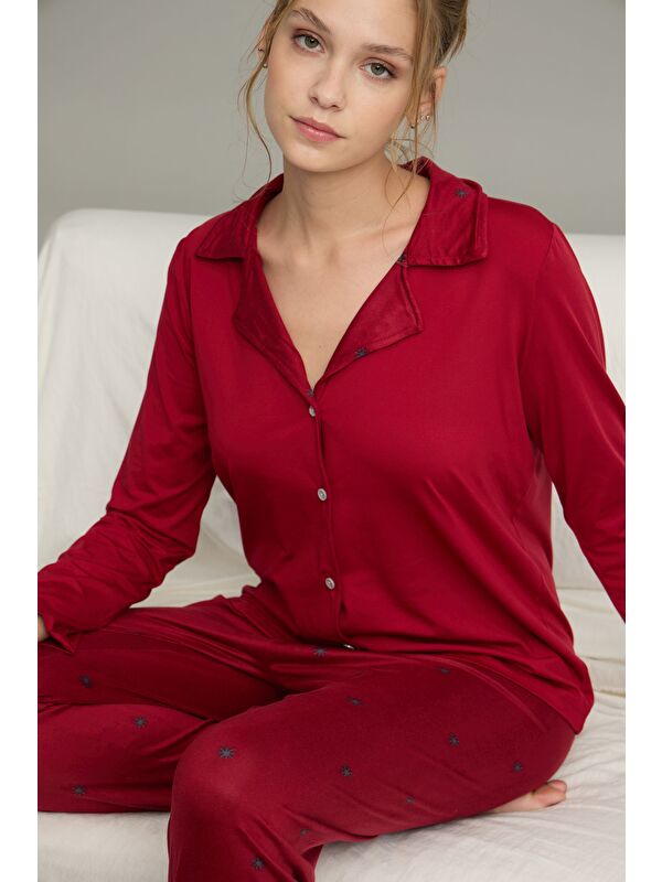 Siyah İnci Bordo Yıldız Desenli Gömlek Yaka Düğmeli Milan Örme Pijama Takım25224030