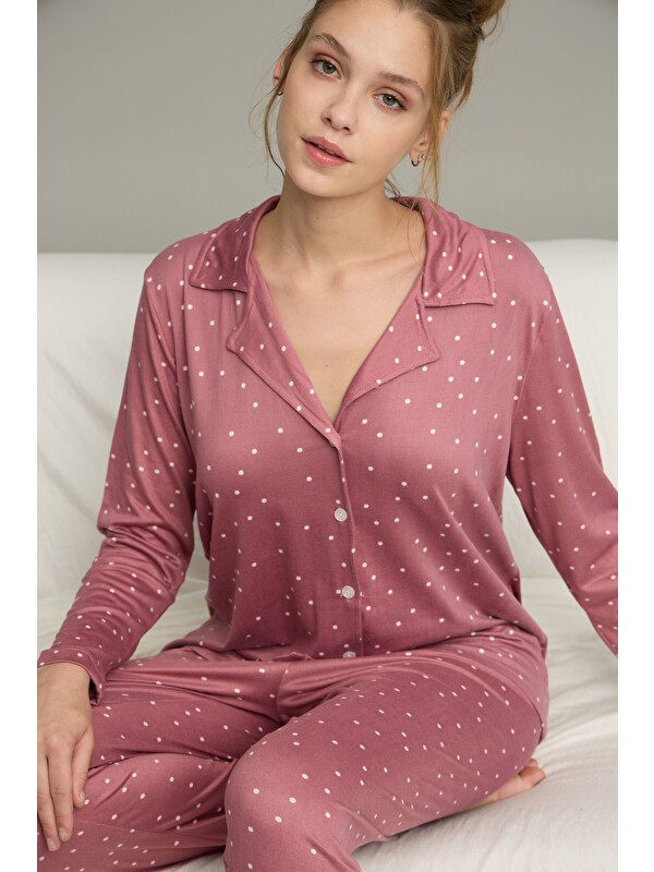 Siyah İnci Gülkurusu Puan Desenli Gömlek Yaka Düğmeli Milan Örme Pijama Takım25224036