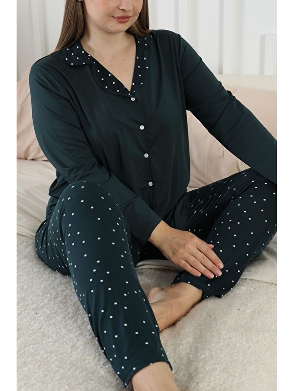 Siyah İnci Yeşil Desenli Büyük Beden Battal Boy Gömlek Yaka Düğmeli Milan Örme Pijama Takım25224307