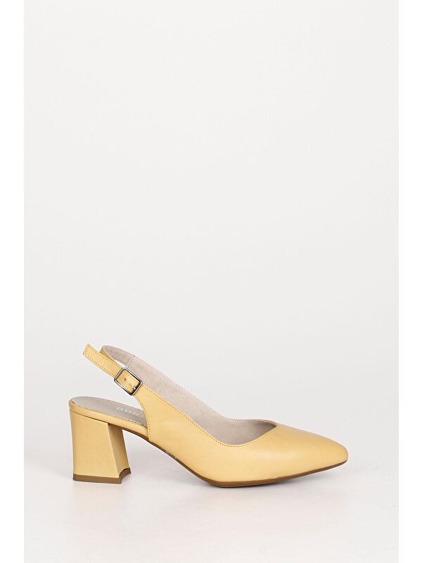 HARDAL SARI Hakiki Deri Sivri Burun Orta Kalın Topuklu Arkası Açık Kadın Yazlık Ayakkabı 24118 - Görsel 5