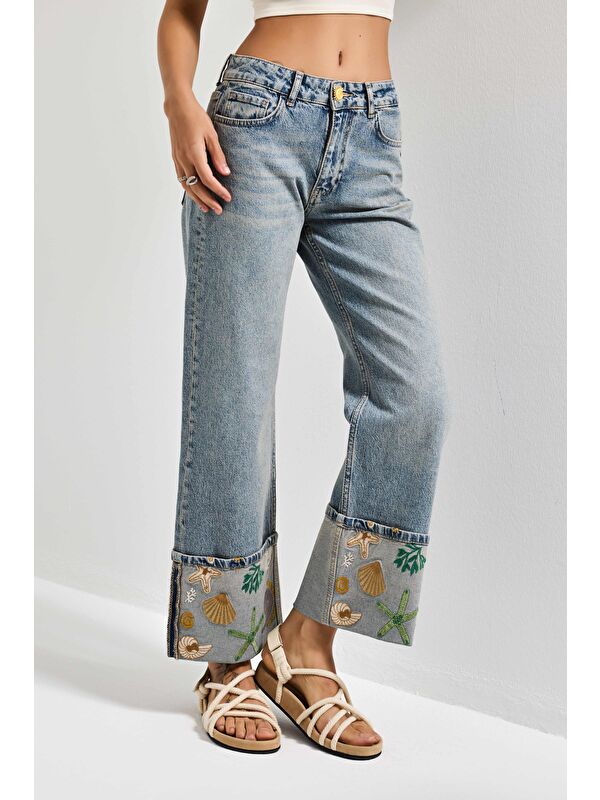 It's Basic Kadın Jean Rengi 4s6-65 Straight Fit Corn Turn Up Elastan Kumaş Paça Nakışlı Tasarım Denim Jean