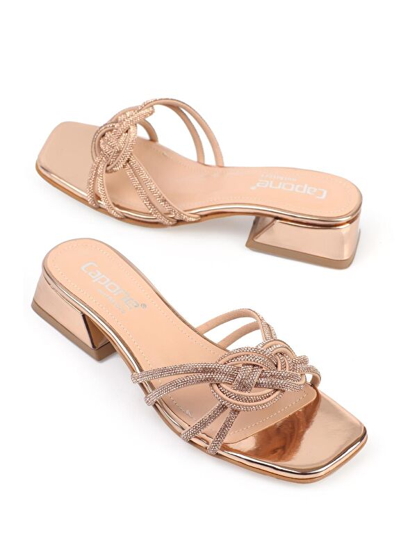 Küt Burunlu Taşlı Kalın Örgü Bantlı Kısa Topuklu Ayna Kumaş Kadın Terlik - Görsel 3