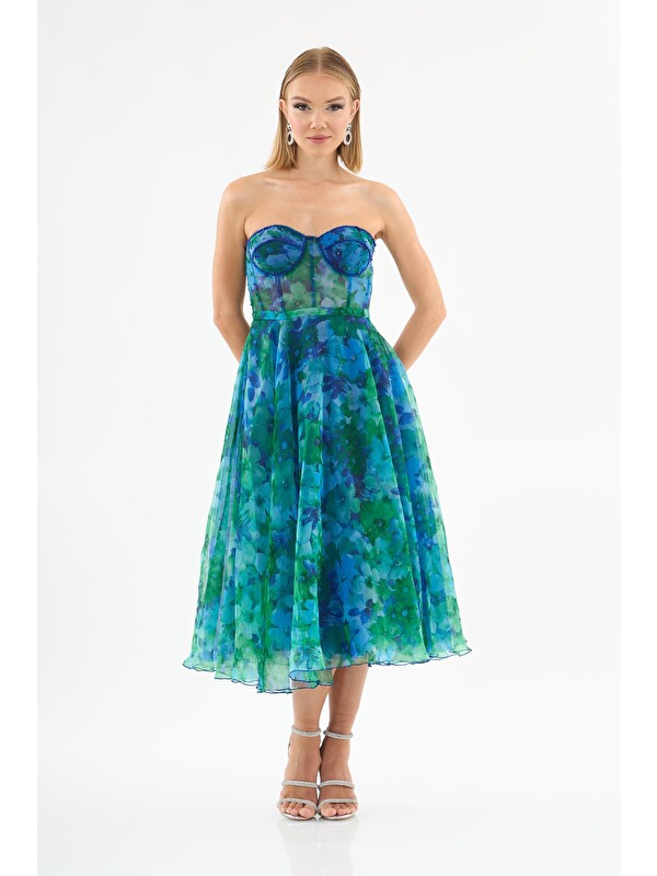CARMEN Saks Empirme Desenli Straplez Midi Abiye Elbise