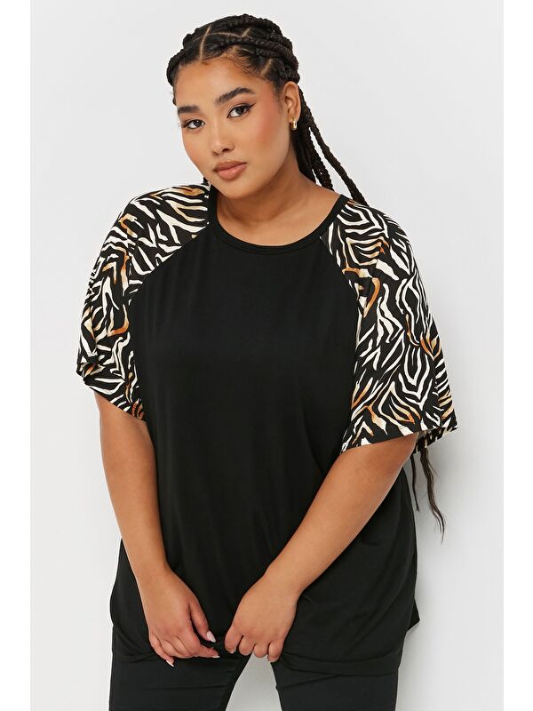 Stil Diva Büyük Beden Kısa Kollu Bisiklet Yaka Leopar Desenli T-shirt 303729