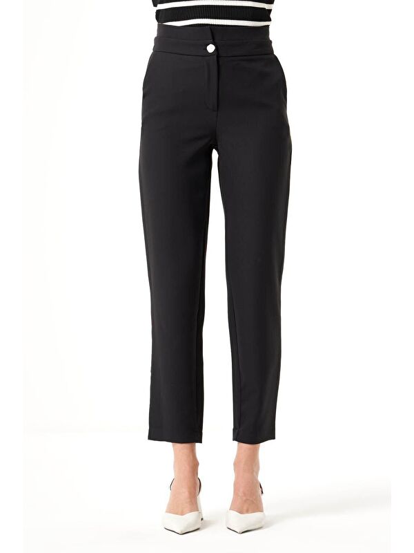 Mizalle Kat Kemerli Siyah Pantolon