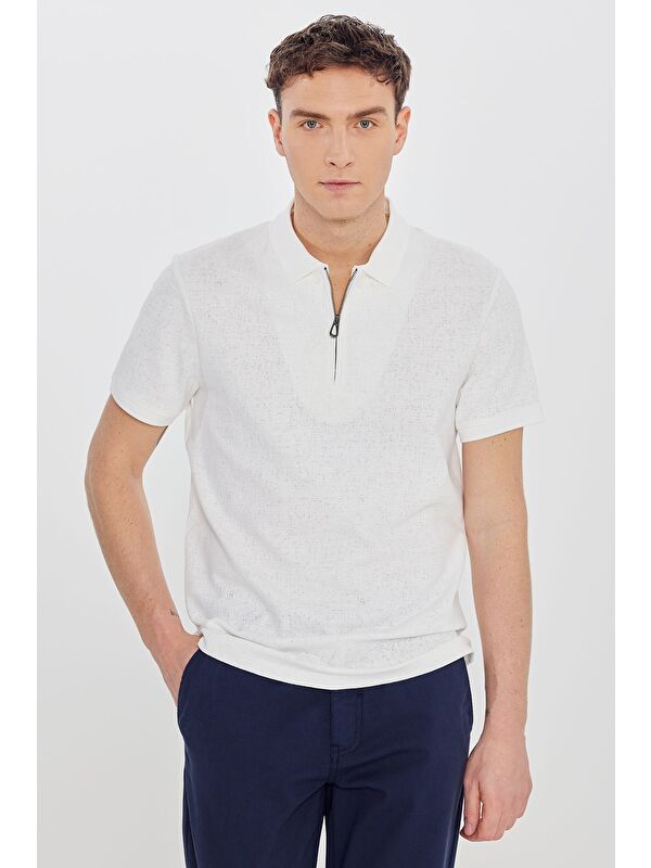 Altınyıldız Classics Erkek Beyaz Pamuklu Slim Fit Dar Kesim Polo Yaka Jakarlı Esnek Tişört